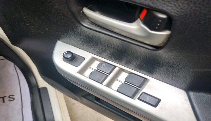 2013 Maruti Wagon R 1.0 VXI, Petrol, Manual, 80,186 km, interior