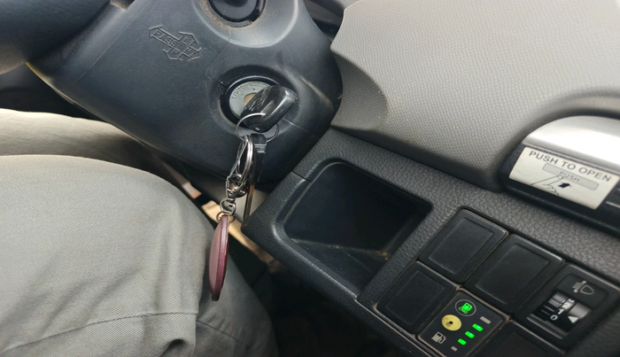 2011 Maruti Wagon R 1.0 LXI CNG, Petrol, Manual, 1,13,787 km, interior