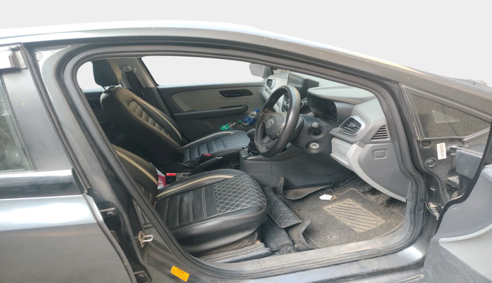 2020 Tata ALTROZ XE PETROL, Petrol, Manual, 36,444 km, interior