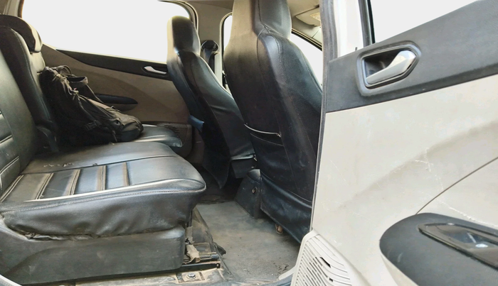 2019 Renault TRIBER RXZ, Petrol, Manual, 93,659 km, interior