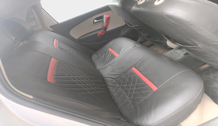 2011 Volkswagen Polo COMFORTLINE 1.2L PETROL, Petrol, Manual, 1,41,656 km, interior