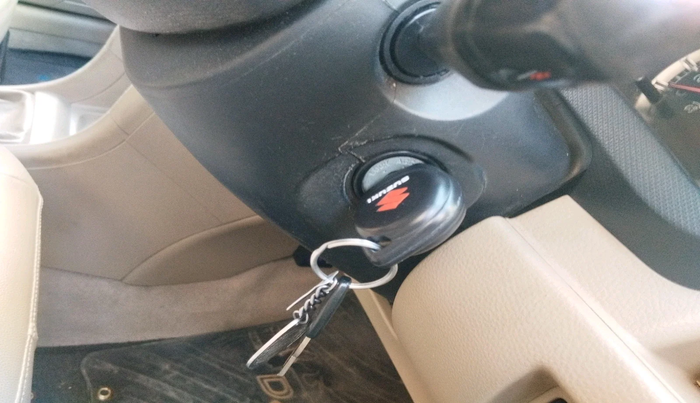 2013 Maruti Swift Dzire VXI, Petrol, Manual, 1,17,417 km, interior