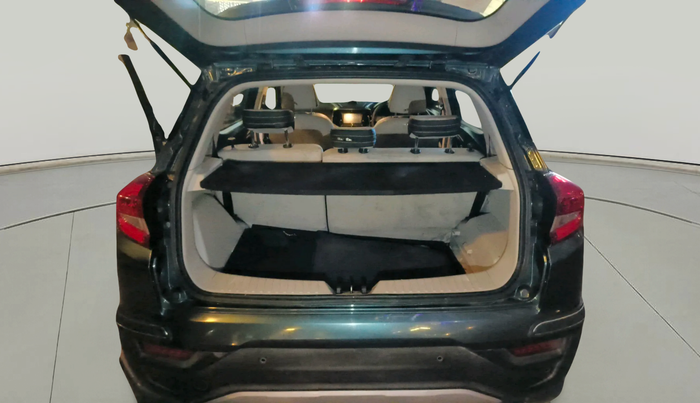 2021 Mahindra XUV300 W8 1.2 PETROL, Petrol, Manual, 50,555 km, exterior