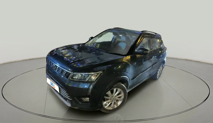 2021 Mahindra XUV300 W8 1.2 PETROL, Petrol, Manual, 50,555 km, exterior