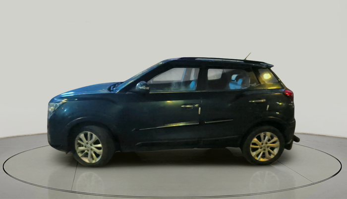 2021 Mahindra XUV300 W8 1.2 PETROL, Petrol, Manual, 50,555 km, exterior