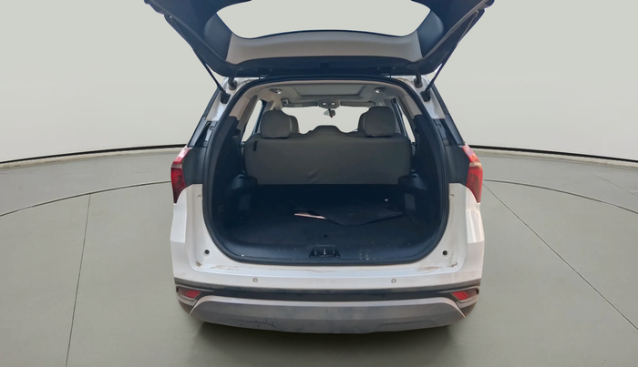 2023 Mahindra XUV700 AX 5 P MT 5 STR, Petrol, Manual, 17,368 km, exterior