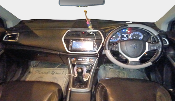 2015 Maruti S Cross ALPHA 1.3, Diesel, Manual, 1,25,102 km, interior