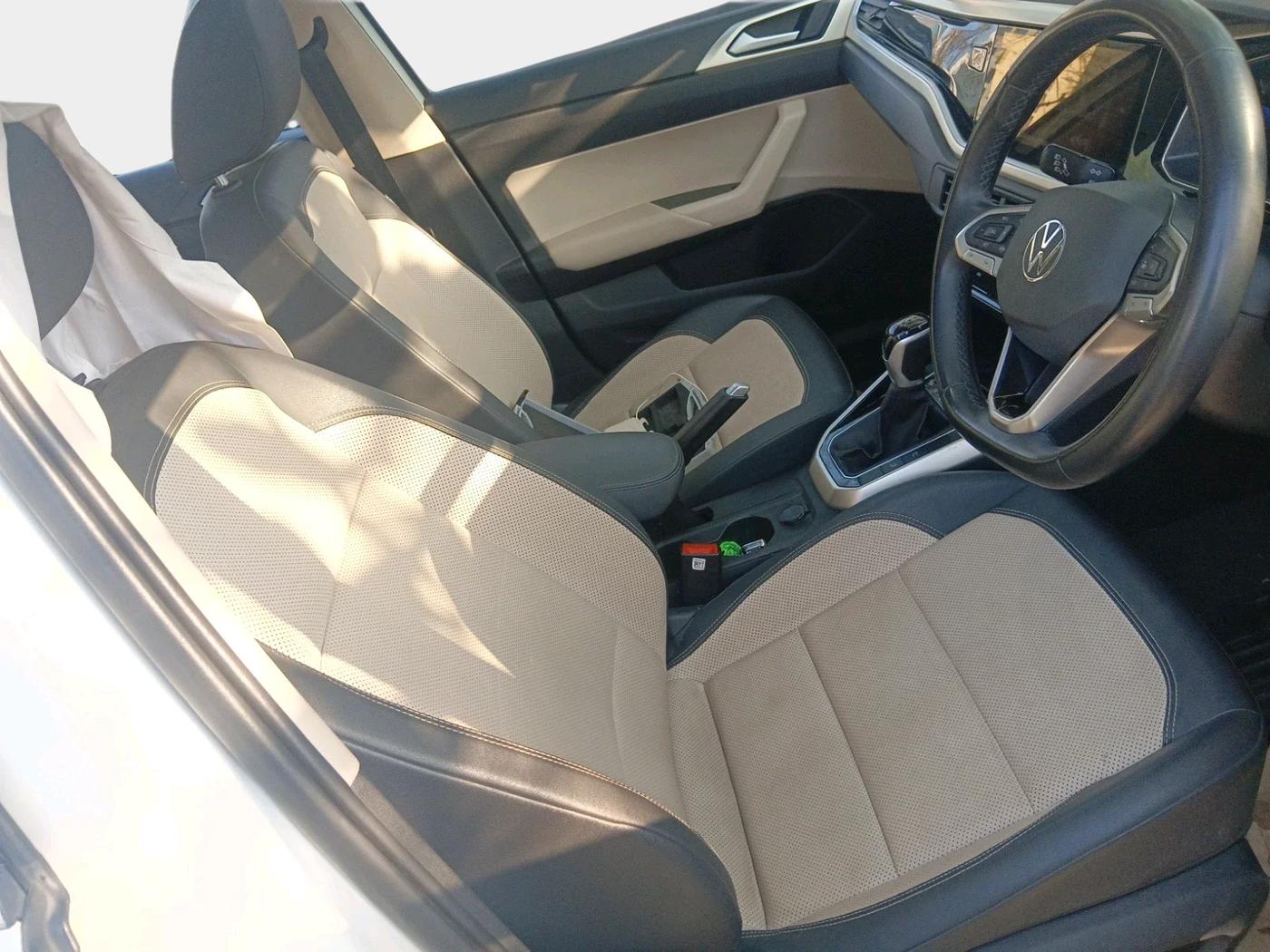 2024 Volkswagen VIRTUS TOPLINE TSI 1.0 AT, Petrol, Automatic, 25,859 km, interior