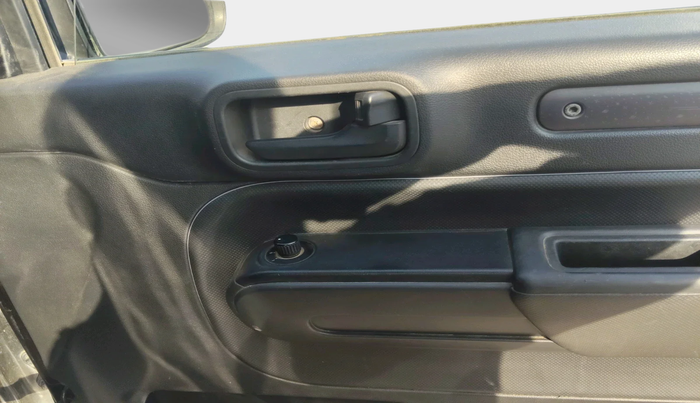 2022 Mahindra Thar LX HT PETROL 4WD MT, Petrol, Manual, 42,642 km, interior