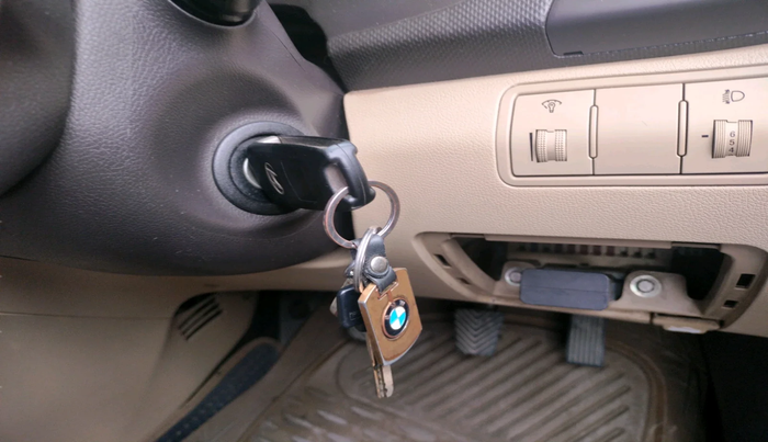 2013 Hyundai Verna FLUIDIC 1.6 VTVT SX, Petrol, Manual, 1,56,150 km, interior