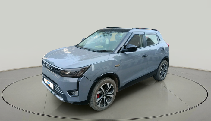 2020 Mahindra XUV300 W6 1.2 PETROL, Petrol, Manual, 88,847 km, exterior