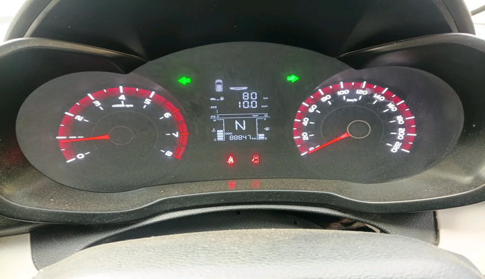2020 Mahindra XUV300 W6 1.2 PETROL, Petrol, Manual, 88,847 km, interior