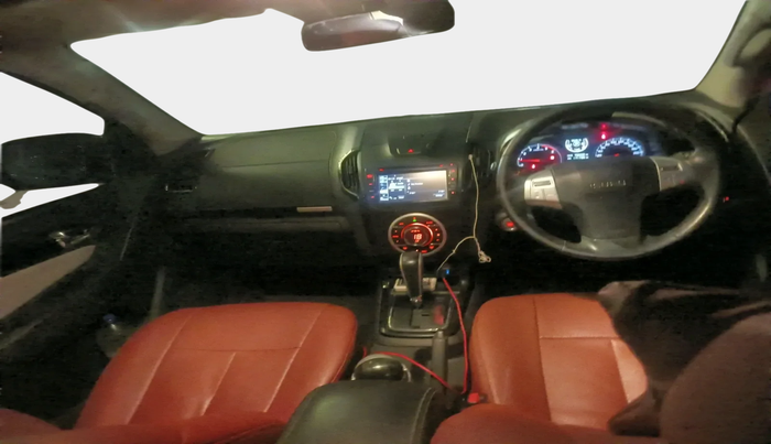 2018 ISUZU MU-X 4x2 AT, Diesel, Automatic, 1,72,000 km, interior