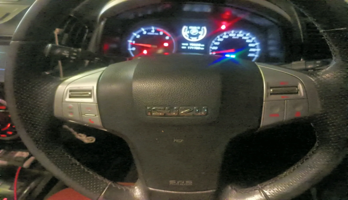 2018 ISUZU MU-X 4x2 AT, Diesel, Automatic, 1,72,000 km, interior