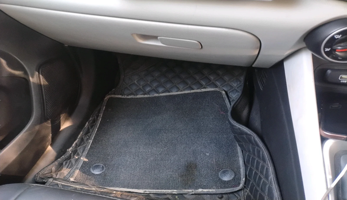 2022 Hyundai VENUE S 1.2, Petrol, Manual, 94,448 km, interior