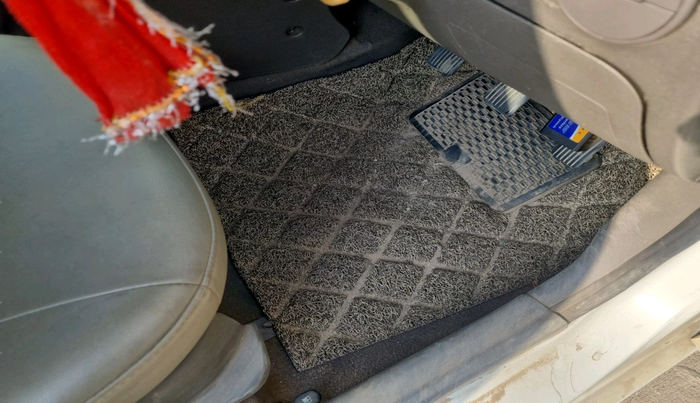 2011 Hyundai i10 MAGNA 1.1, Petrol, Manual, 85,818 km, interior