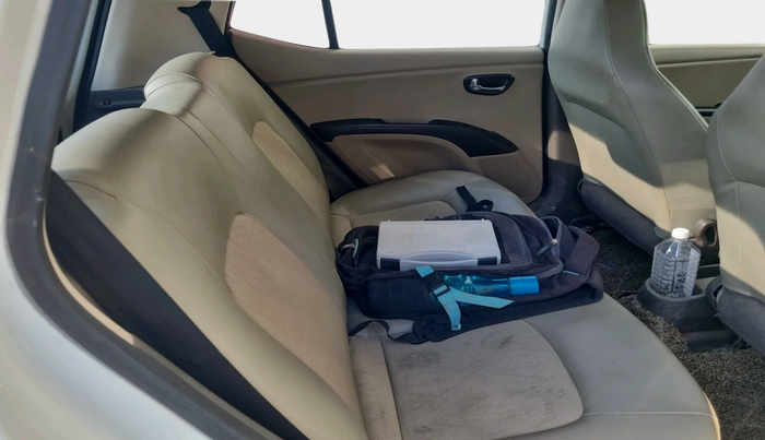 2011 Hyundai i10 MAGNA 1.1, Petrol, Manual, 85,818 km, interior