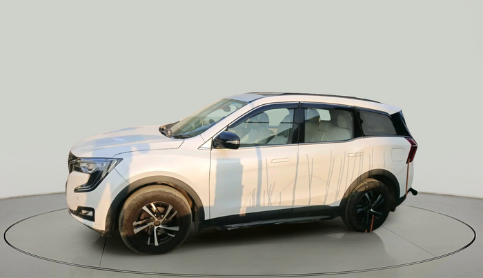 2022 Mahindra XUV700 AX 5 D MT 7 STR, Diesel, Manual, 32,193 km, exterior