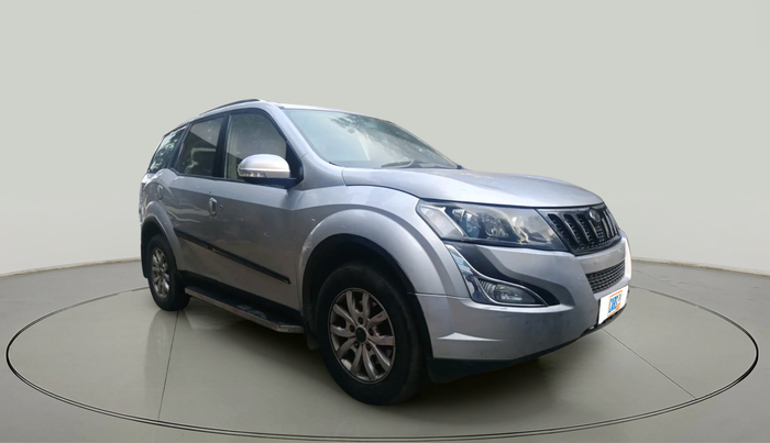 2016 Mahindra XUV500 W10 1.99, Diesel, Manual, 1,42,139 km, exterior