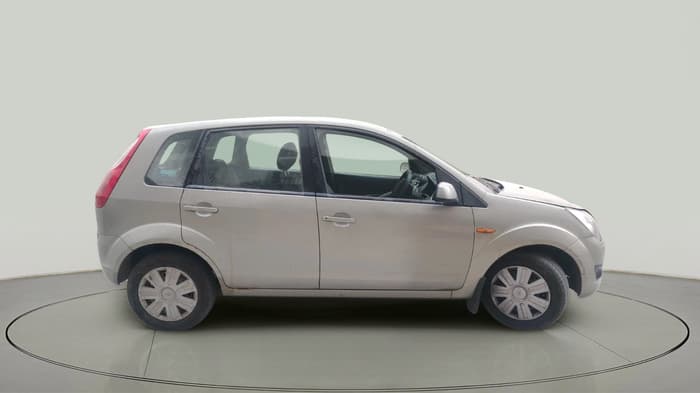 2011 Ford Figo TITANIUM 1.2 PETROL, Petrol, Manual, 1,14,108 km, exterior