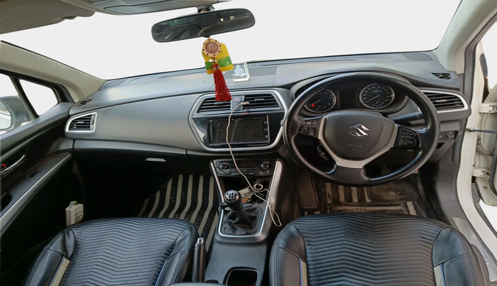 2018 Maruti S Cross ZETA 1.3, Diesel, Manual, 1,38,349 km, interior