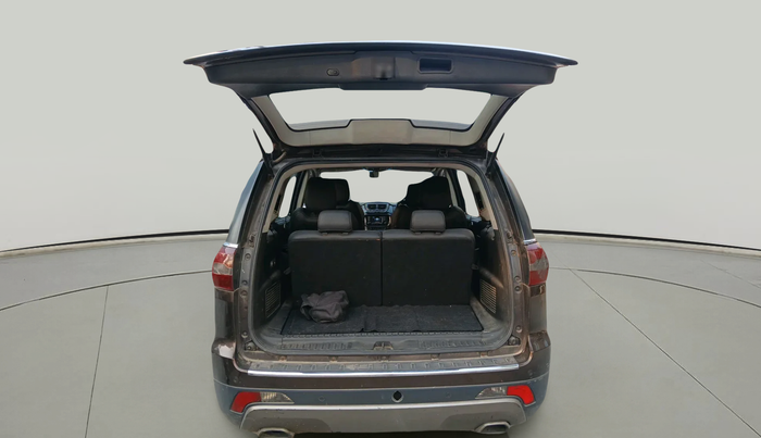 2018 Tata Hexa XT 4X2 6 STR, Diesel, Manual, 1,24,144 km, exterior