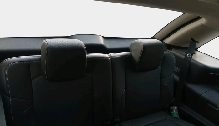 2018 Tata Hexa XT 4X2 6 STR, Diesel, Manual, 1,24,144 km, interior