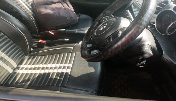 2018 Maruti Swift VXI AMT, Petrol, Automatic, 1,00,997 km, interior