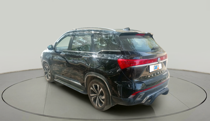 2024 MG HECTOR PLUS SHARP PRO 1.5 PETROL TURBO CVT 7 STR, Petrol, Automatic, 19,233 km, exterior