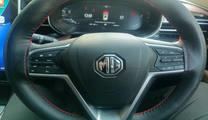 2024 MG HECTOR PLUS SHARP PRO 1.5 PETROL TURBO CVT 7 STR, Petrol, Automatic, 19,233 km, interior