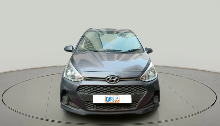 2017 Hyundai Grand i10 SPORTZ (O) AT 1.2 KAPPA VTVT, Petrol, Automatic, 36,082 km, exterior