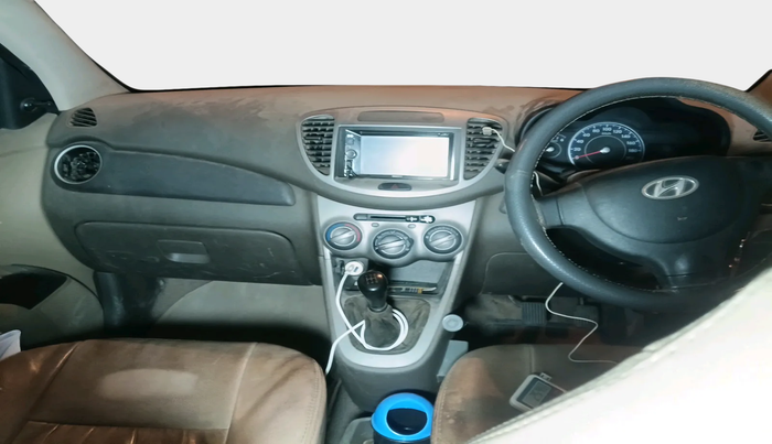 2014 Hyundai i10 MAGNA 1.1, Petrol, Manual, 83,000 km, interior