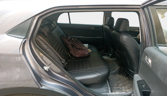 2017 Hyundai Creta SX PLUS AT 1.6 DIESEL, Diesel, Automatic, 1,25,822 km, interior