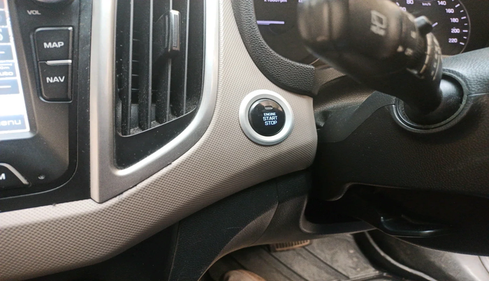 2017 Hyundai Creta SX PLUS AT 1.6 DIESEL, Diesel, Automatic, 1,25,822 km, interior