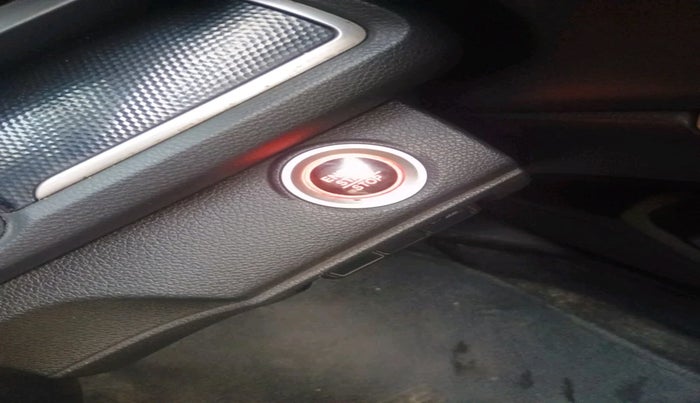 2020 Honda Civic 1.6L I-DTEC VX MT, Diesel, Manual, 1,09,590 km, interior