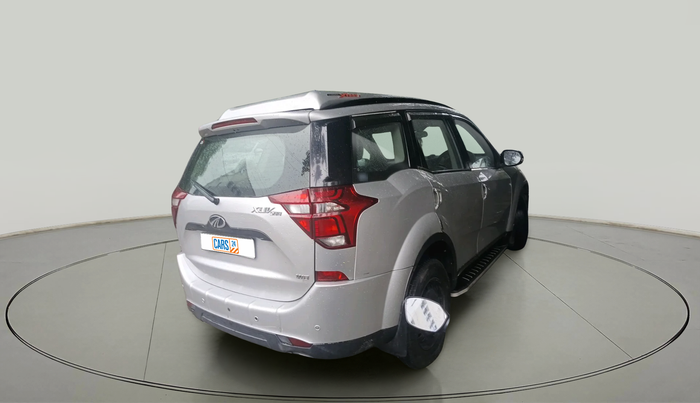2019 Mahindra XUV500 W7 AT, Diesel, Automatic, 1,14,877 km, exterior