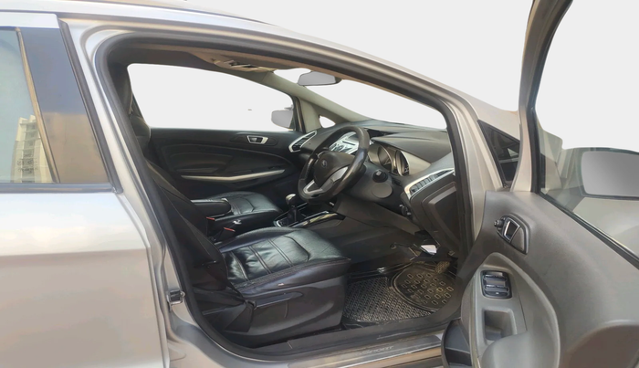 2016 Ford Ecosport TITANIUM 1.5L DIESEL, Diesel, Manual, 1,30,852 km, interior