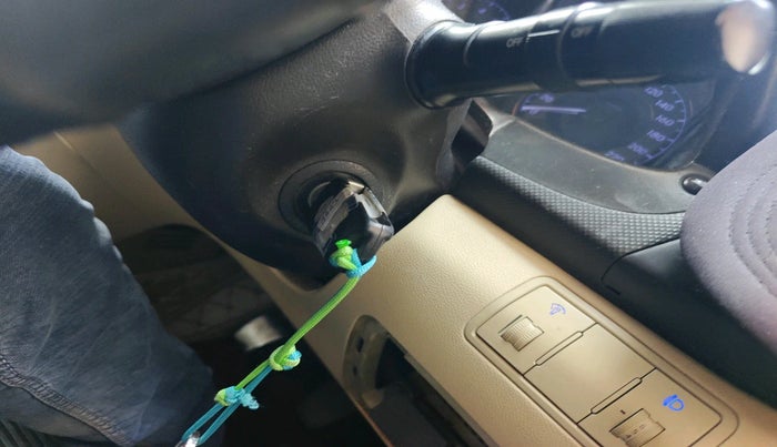 2011 Hyundai Verna FLUIDIC 1.6 VTVT SX, Petrol, Manual, 78,458 km, interior