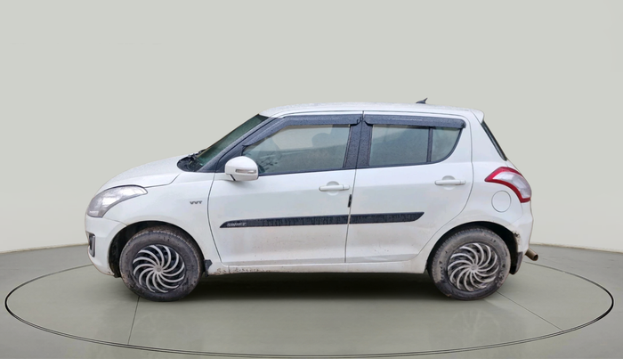 2017 Maruti Swift VXI, CNG, Manual, 1,51,684 km, exterior