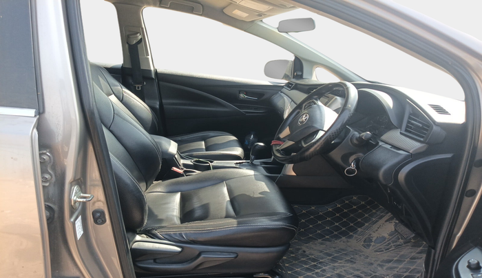 2019 Toyota Innova Crysta 2.8 GX AT 7 STR, Diesel, Automatic, 1,36,175 km, interior