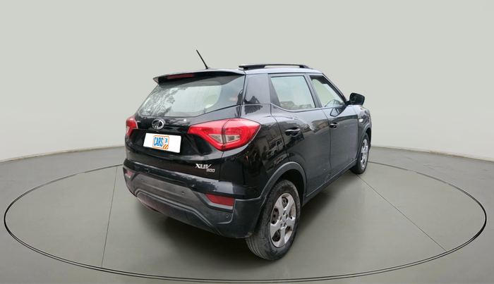 2021 Mahindra XUV300 W6 1.2 PETROL, Petrol, Manual, 70,691 km, exterior