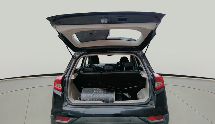 2021 Mahindra XUV300 W6 1.2 PETROL, Petrol, Manual, 70,691 km, exterior