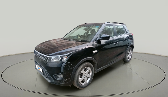 2021 Mahindra XUV300 W6 1.2 PETROL, Petrol, Manual, 70,691 km, exterior