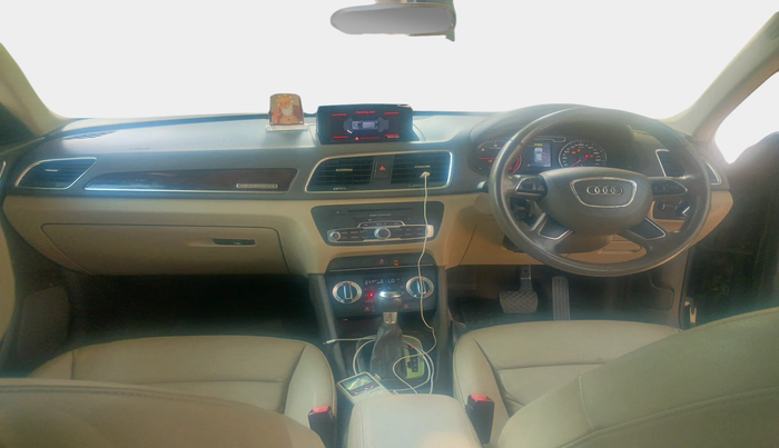 2014 Audi Q3 2.0 TDI PREMIUM PLUS, Diesel, Automatic, 1,66,173 km, interior