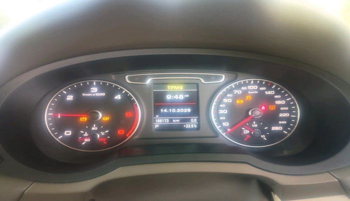 2014 Audi Q3 2.0 TDI PREMIUM PLUS, Diesel, Automatic, 1,66,173 km, interior