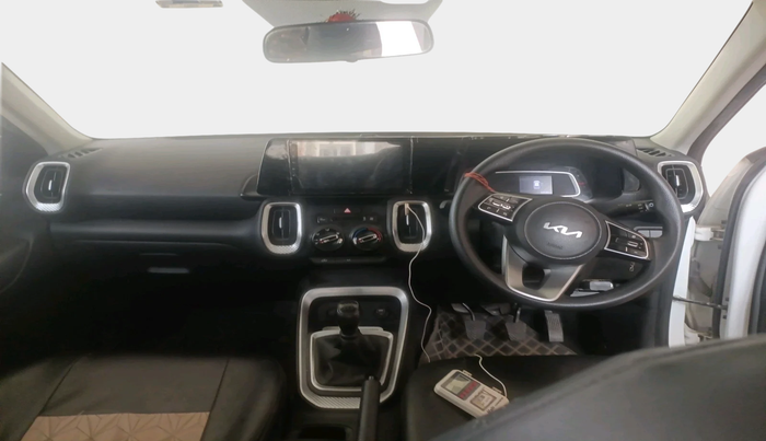 2022 KIA SONET HTK 1.2, Petrol, Manual, 64,547 km, interior