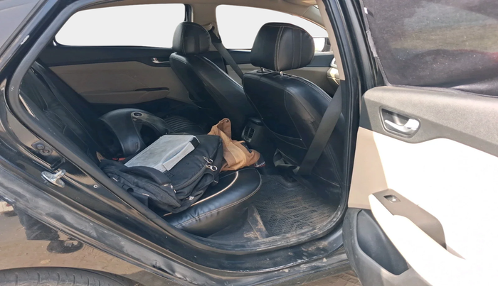 2018 Hyundai Verna 1.6 CRDI SX, Diesel, Manual, 80,951 km, interior