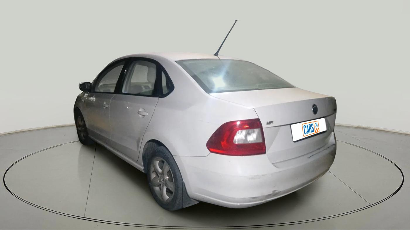 2012 Skoda Rapid ELEGANCE 1.6 MPI AT, Petrol, Automatic, 1,10,251 km, exterior