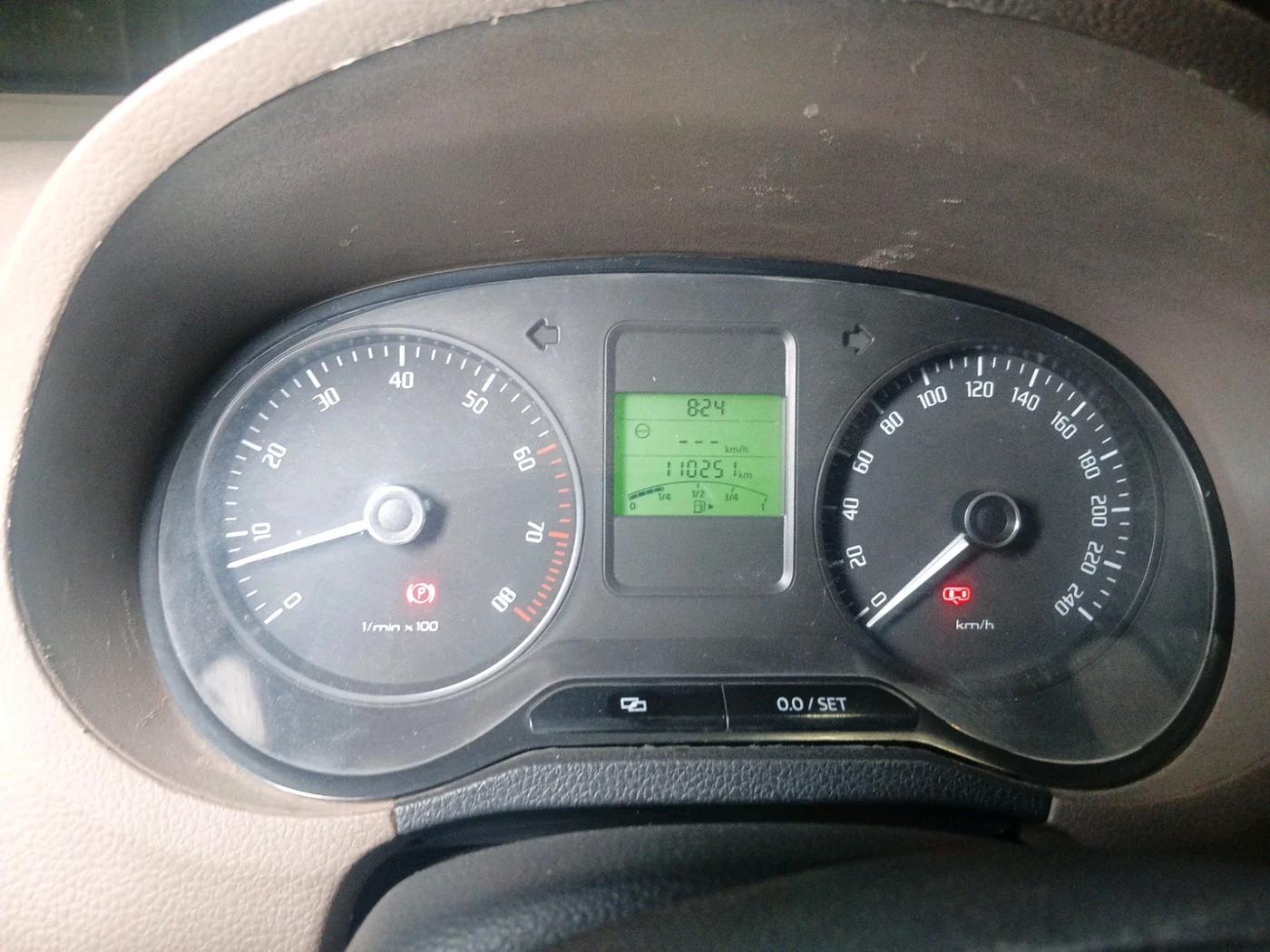2012 Skoda Rapid ELEGANCE 1.6 MPI AT, Petrol, Automatic, 1,10,251 km, interior