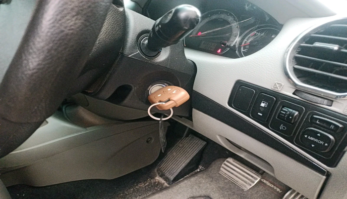 2016 Mahindra NUVOSPORT N8 AMT, Diesel, Automatic, 88,655 km, interior